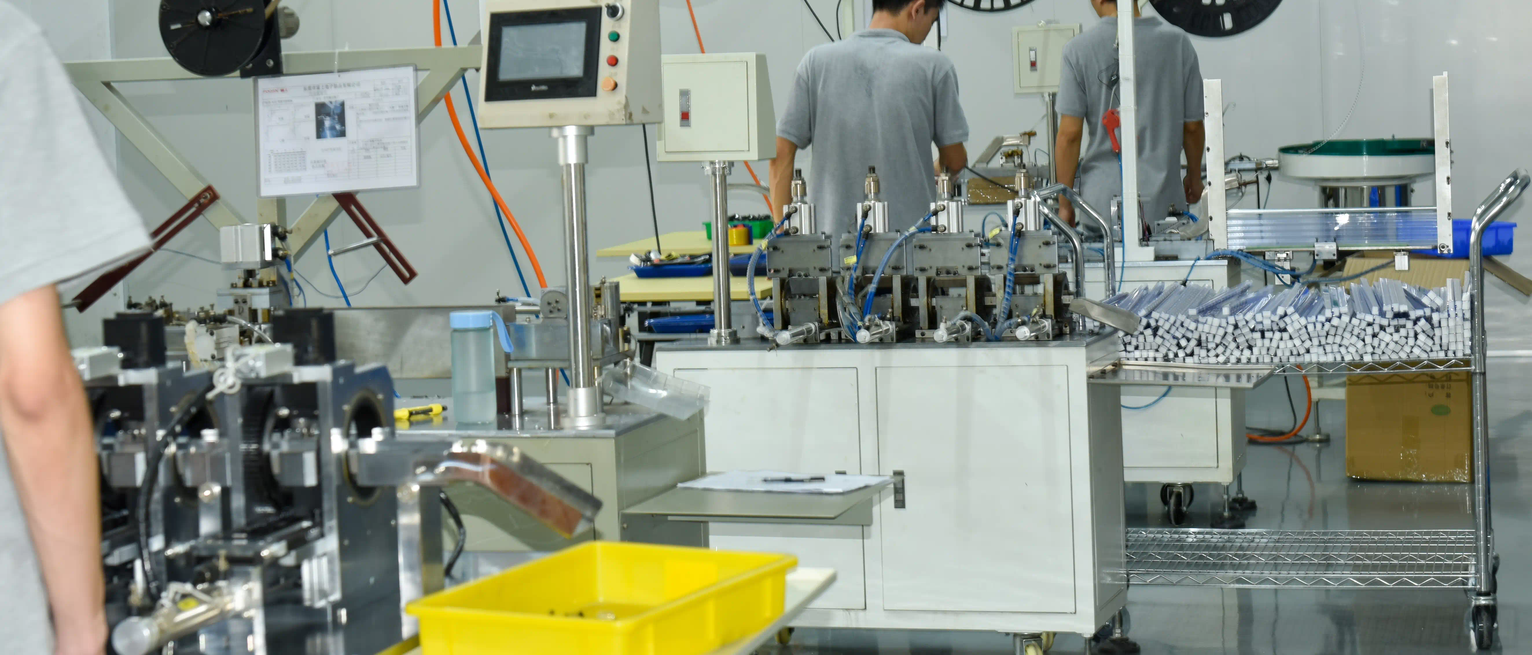 SCSI工业伺服连接器及DIN41612欧式插座的自动化组装技术(图1)